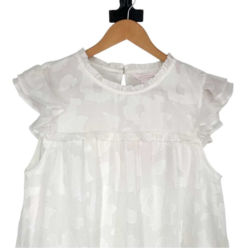 LC Lauren Conrad White Floral Flutter Cap Sleeve Blouse Medium Ruffle Trim Top - Picture 2 of 13